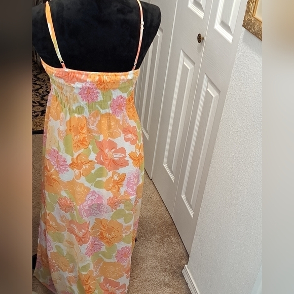 Stitch & Pine Brightly Printed Princess Cut Midi Dress   Size M - Picture 3 of 7